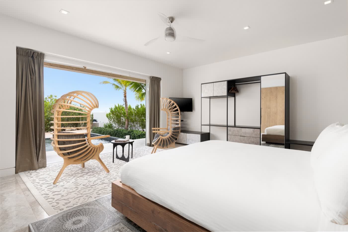 Villa Bella Vita: Interior and amenity storytelling built to drive direct reservations, not OTA bookings.